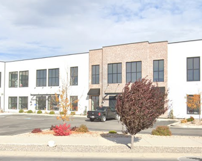 retail-warehouse-privi